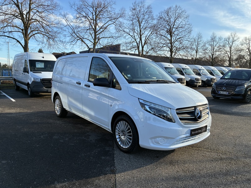 Image Mercedes-Benz VITO 116 CDI Compact Select  Garantie 24 Mois Mercedes-Benz  24.917euro HT
