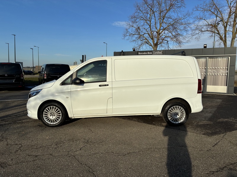 Image Mercedes-Benz VITO 116 CDI Compact Select  Garantie 24 Mois Mercedes-Benz  24.917euro HT