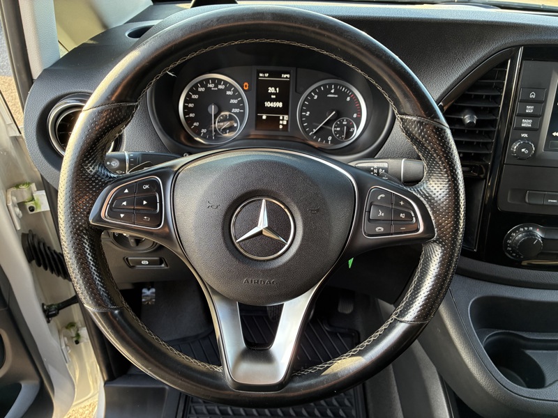 Image Mercedes-Benz VITO 116 CDI Compact Select  Garantie 24 Mois Mercedes-Benz  24.917euro HT