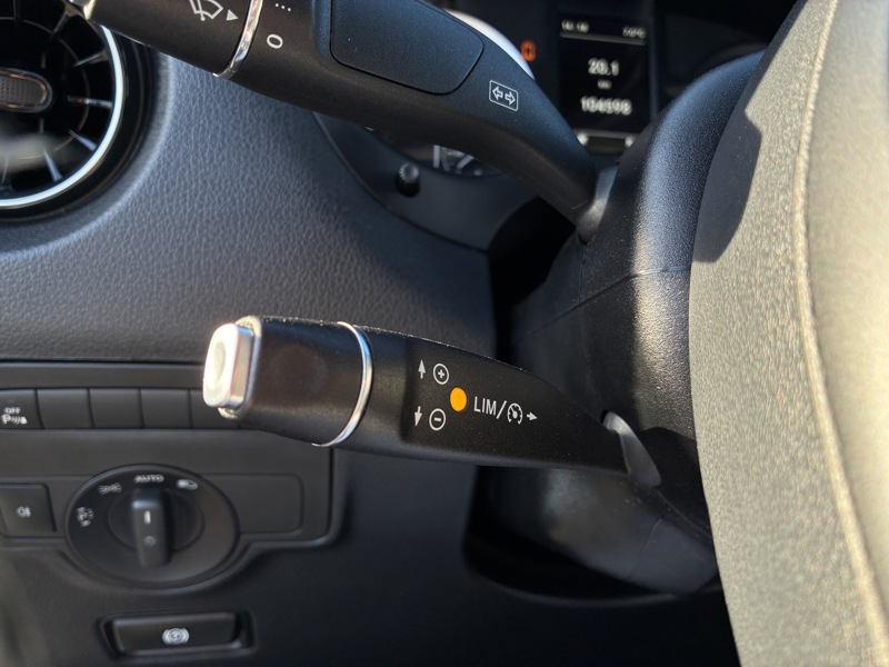 Image Mercedes-Benz VITO 116 CDI Compact Select  Garantie 24 Mois Mercedes-Benz  24.917euro HT