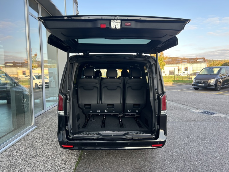 Image Mercedes-Benz CLASSE V 300 d AVANTGARDE Extra long 8 Places 68990HT