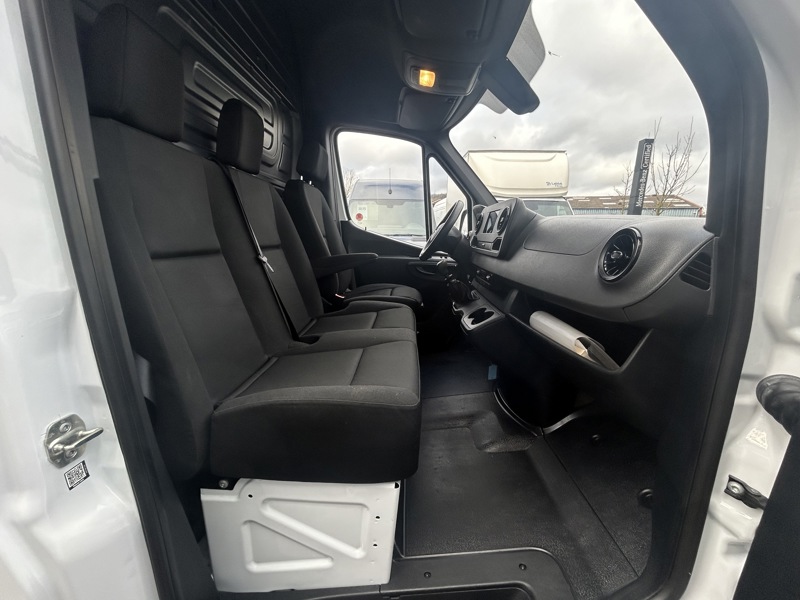 Image Mercedes-Benz SPRINTER 314 CDI Fourgon Toit Sureleve  Pack Led - Apple CarPlay 26900HT