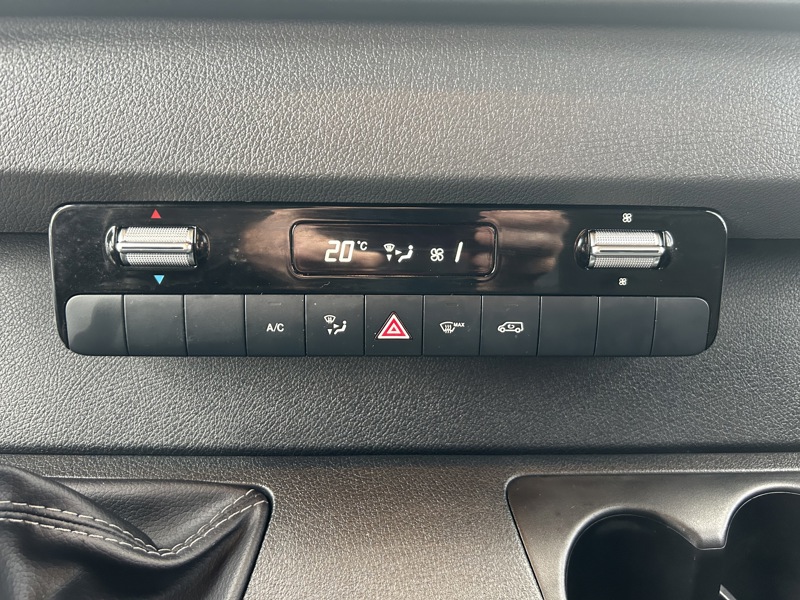 Image Mercedes-Benz SPRINTER 314 CDI Fourgon Toit Sureleve  Pack Led - Apple CarPlay 26900HT