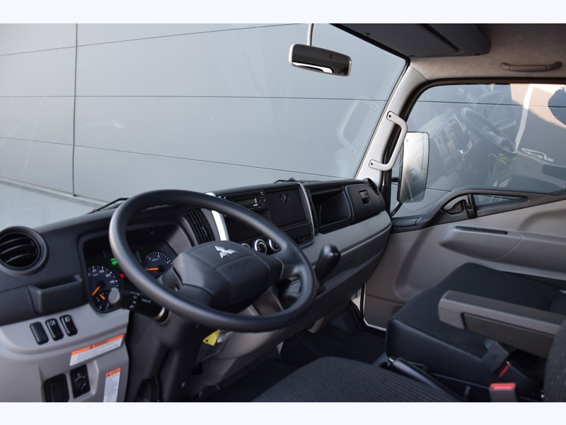 Mitsubishi FUSO CANTER NEUF 3C15M25 Benne /  145ch - BVM  - 39 200€ HT