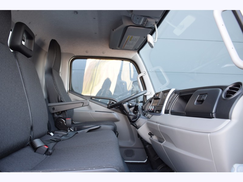 Mitsubishi FUSO CANTER NEUF 3C15M25 Benne /  145ch - BVM  - 39 200€ HT