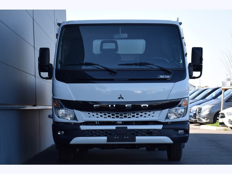 Mitsubishi FUSO CANTER NEUF 3C15M28 Benne  + Coffre /  145ch - BVA  - 42 300€ HT