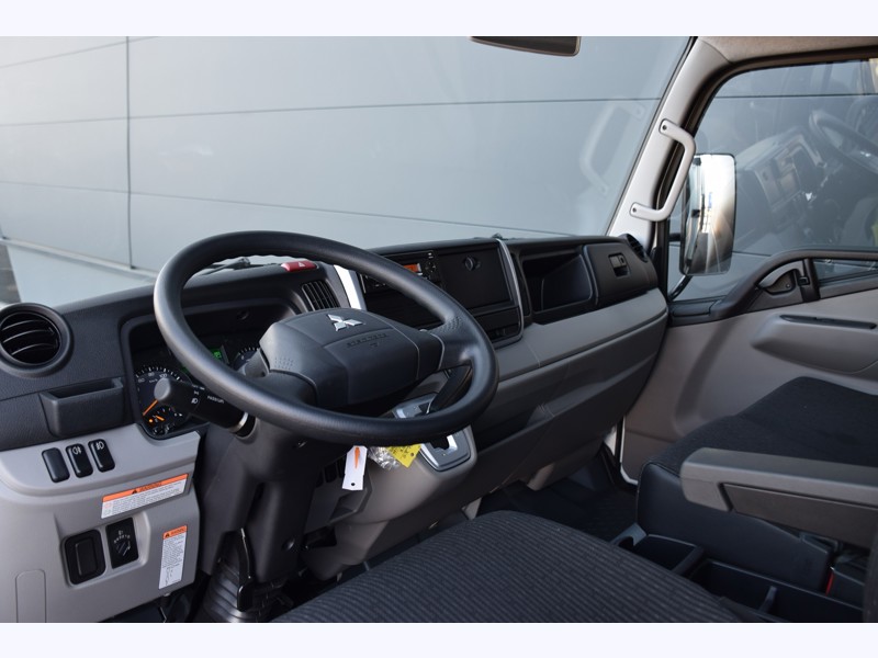 Mitsubishi FUSO CANTER NEUF 3C15M28 Benne  + Coffre /  145ch - BVA  - 42 300€ HT