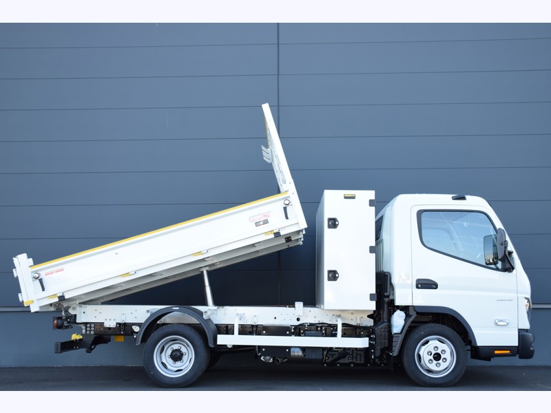 Mitsubishi FUSO CANTER NEUF 3C15M28 Benne  + Coffre /  145ch - BVA  - 42 300€ HT