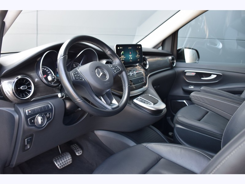Image Mercedes-Benz CLASSE V V 300 d XL  / L3  -  8 places - Avantgarde  - 55 990€ HT