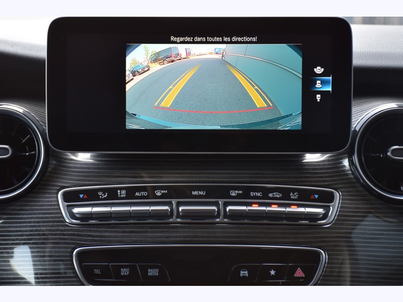 Image Mercedes-Benz CLASSE V V 300 d XL  / L3  -  8 places - Avantgarde  - 55 990€ HT