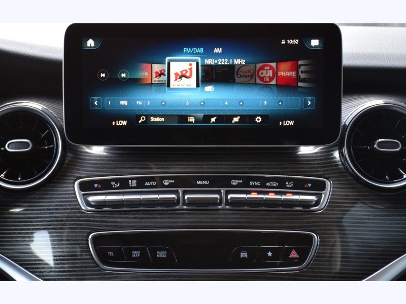 Image Mercedes-Benz CLASSE V V 300 d XL  / L3  -  8 places - Avantgarde  - 54 990€ HT