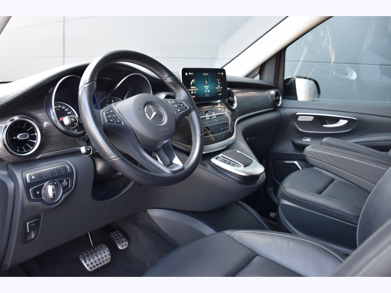 Image Mercedes-Benz CLASSE V V 300 d XL  / L3  -  8 places - Edition  - 55 990€ HT