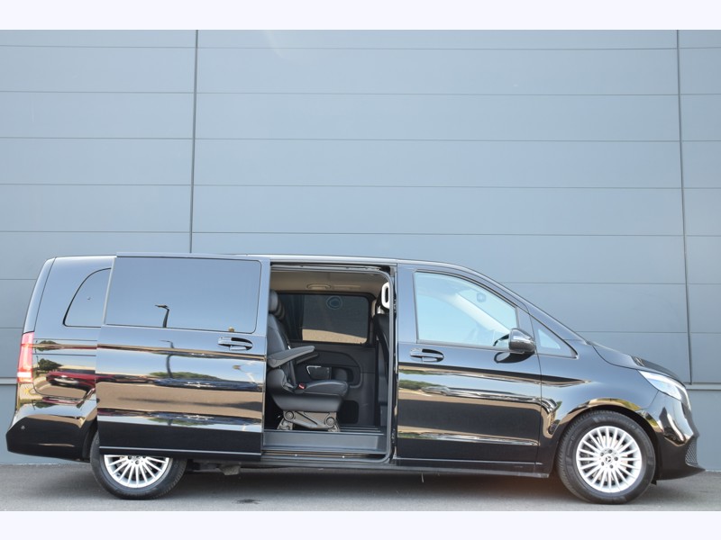 Image Mercedes-Benz CLASSE V V 300 d XL  / L3  -  8 places - Edition  - 55 990€ HT