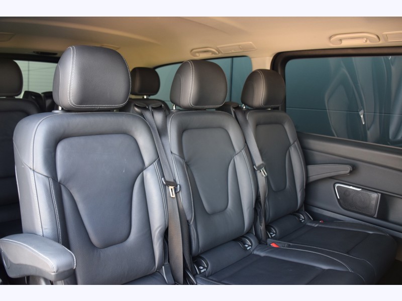 Image Mercedes-Benz CLASSE V V 300 d XL  / L3  -  8 places - Edition  - 55 990€ HT