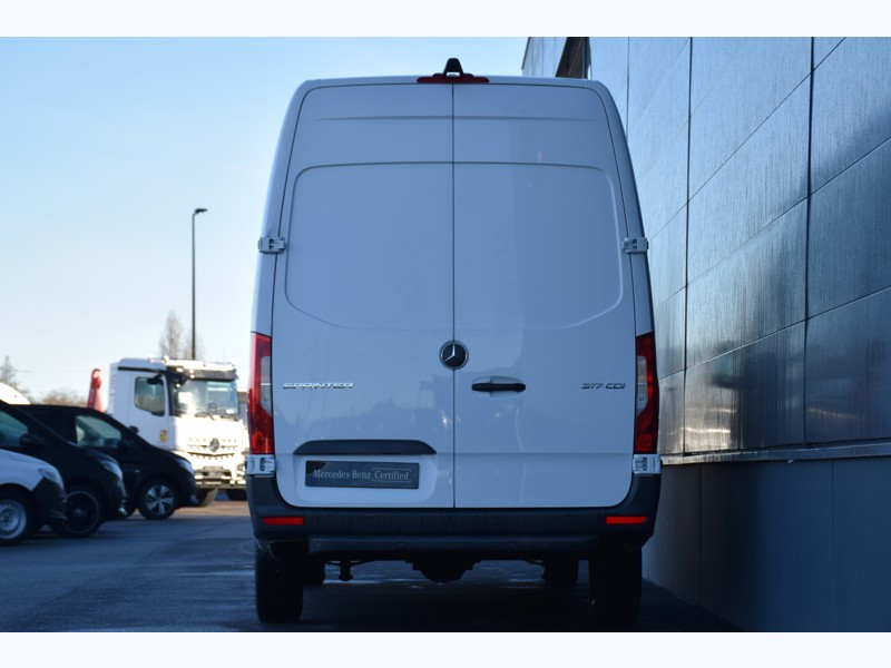 Image Mercedes-Benz SPRINTER 317 CDI 43S / L3H2 14m2   - 38 990€ HT
