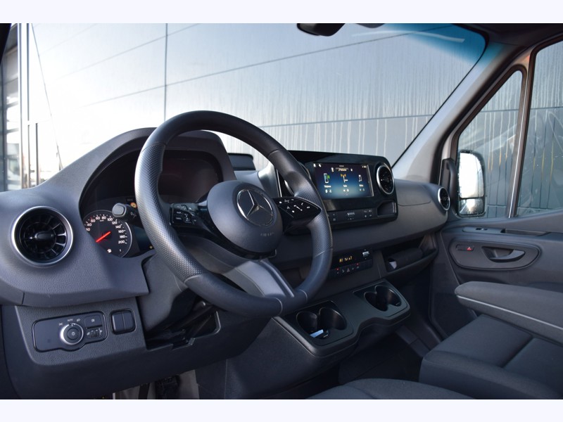Image Mercedes-Benz SPRINTER 317 CDI 43S / L3H2 14m2   - 38 990€ HT