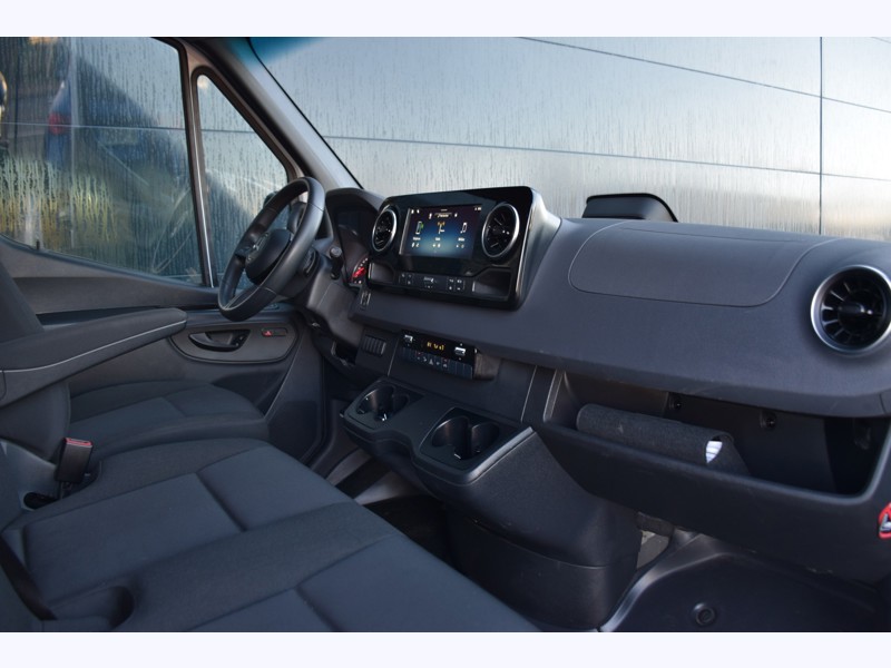 Image Mercedes-Benz SPRINTER 317 CDI 43S / L3H2 14m2   - 38 990€ HT