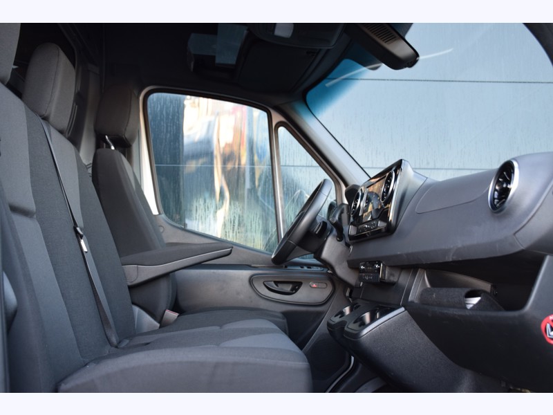 Image Mercedes-Benz SPRINTER 317 CDI 43S / L3H2 14m2   - 38 990€ HT