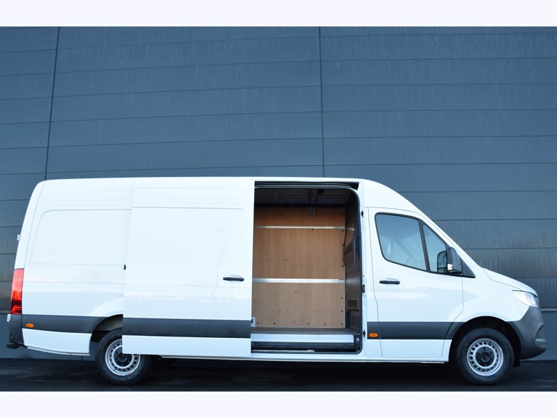 Image Mercedes-Benz SPRINTER 317 CDI 43S / L3H2 14m2   - 38 990€ HT