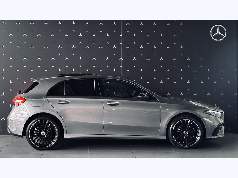 Image Mercedes-Benz CLASSE A 250 e Hybrid EQ Star Edition AMG Line 1770 Classe A 250 e Hybrid EQ Star Edition