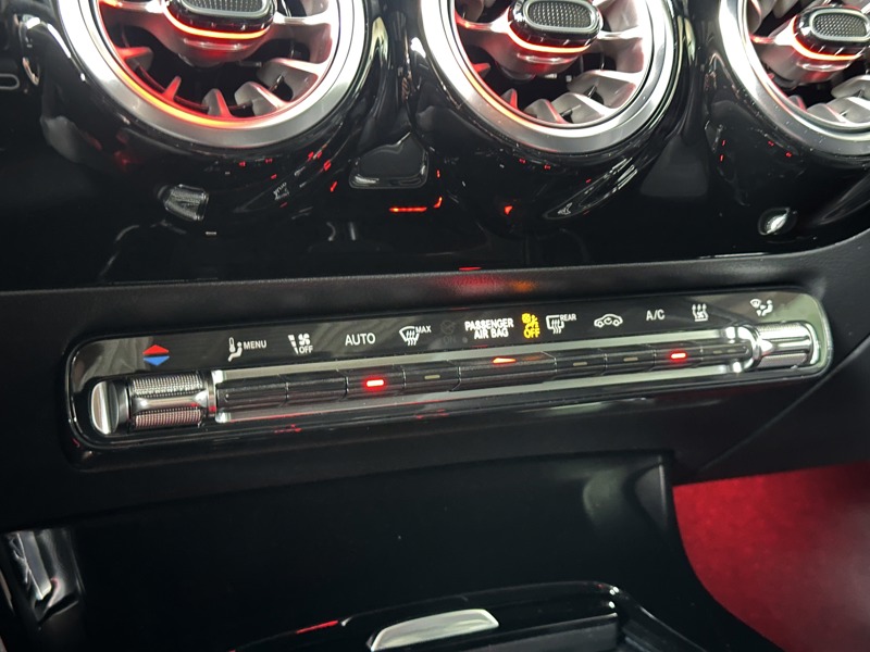 Image Mercedes-Benz CLASSE A 250 e Hybrid EQ Star Edition AMG Line 1770 Classe A 250 e Hybrid EQ Star Edition