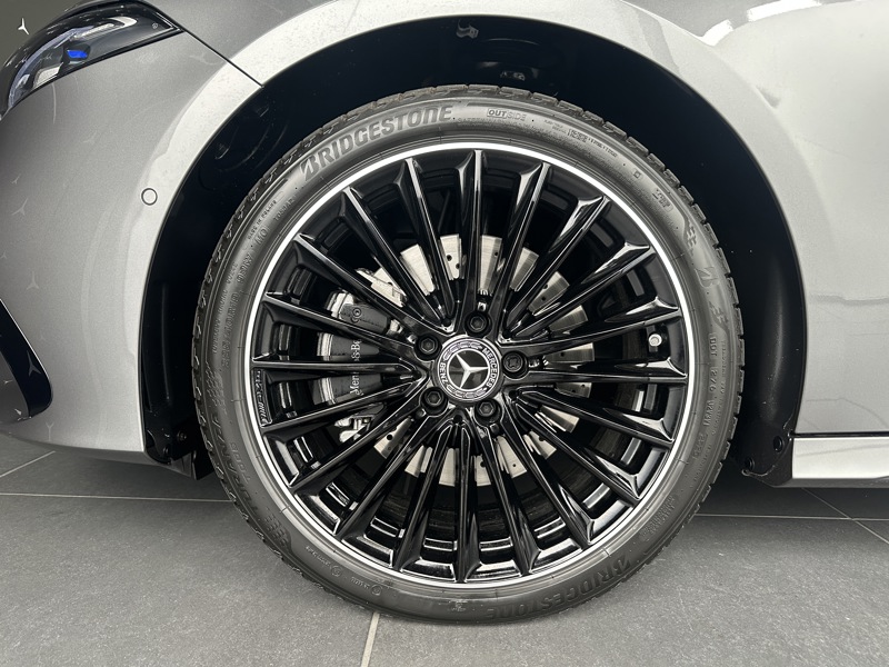 Image Mercedes-Benz CLASSE A 250 e Hybrid EQ Star Edition AMG Line 1770 Classe A 250 e Hybrid EQ Star Edition