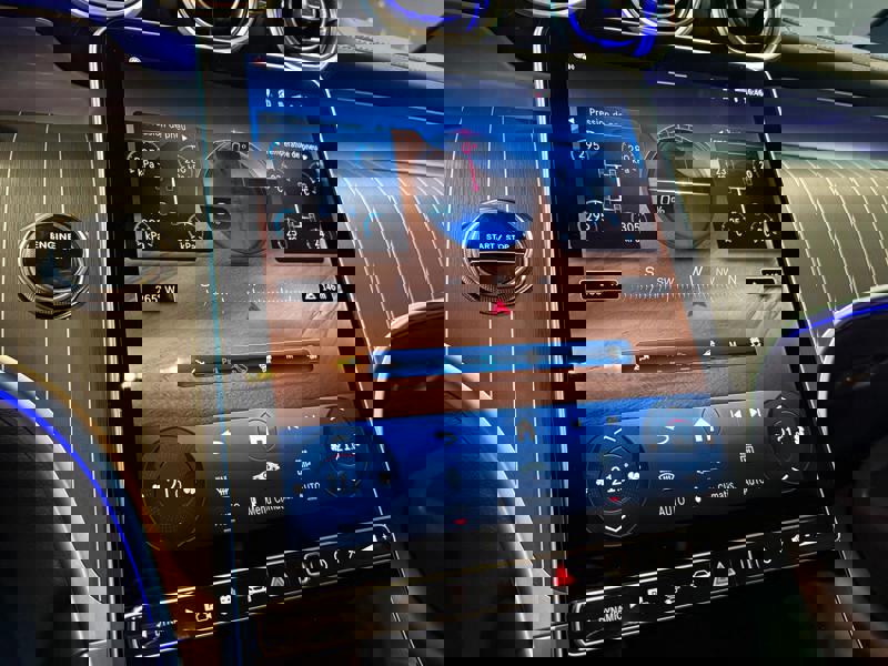 Image Mercedes-Benz GLC SUV GLC 400 e  Hybrid EQ 4MATIC AMG Line +  2546 GLC?400 e  Hybrid EQ 4MATIC AMG Line +