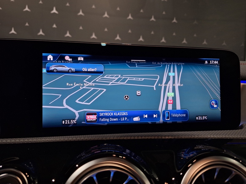 Image Mercedes-Benz CLA SHOOTING BRAKE CLA 200 d Shooting Brake AMG Line  1186 CLA 200 d Shooting Brake