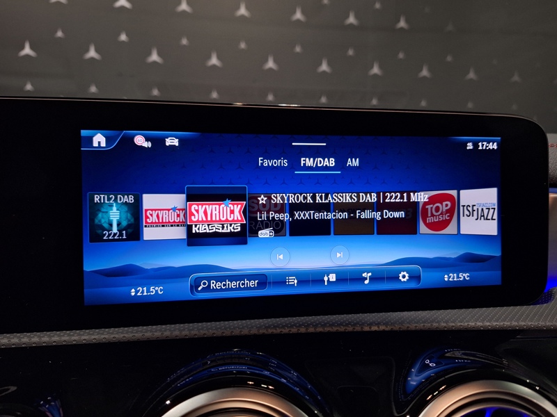 Image Mercedes-Benz CLA SHOOTING BRAKE CLA 200 d Shooting Brake AMG Line  1186 CLA 200 d Shooting Brake