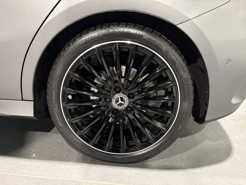 Image Mercedes-Benz CLASSE A 200 AMG Line AMG Line 1770 Classe A 200 AMG Line