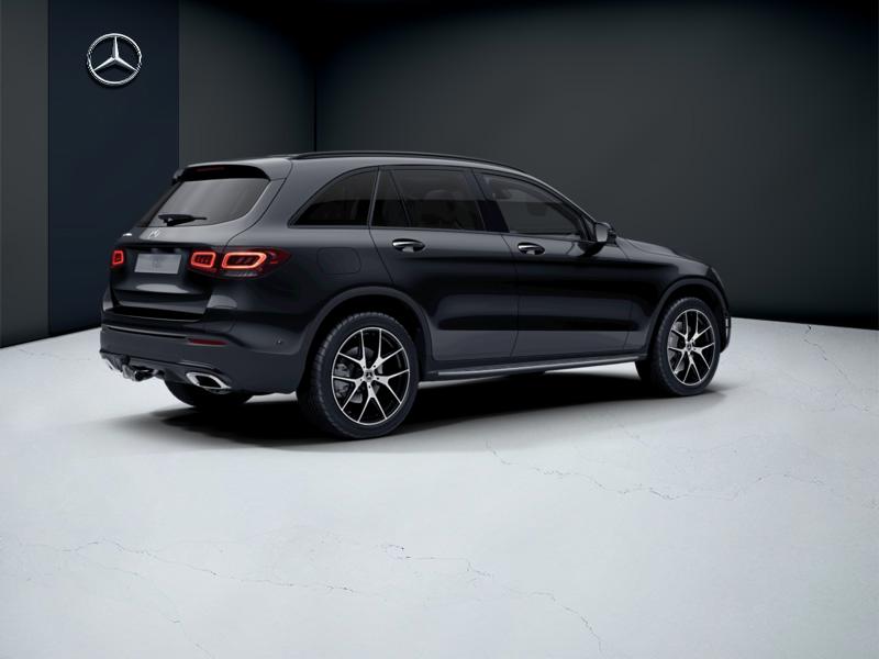 Image Mercedes-Benz GLC SUV GLC 300 de 4MATIC SUV AMG Line  