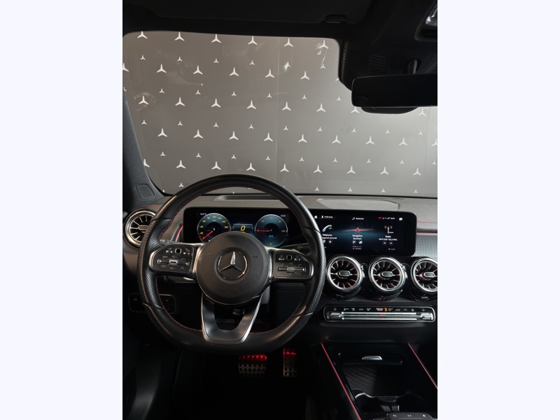 Image Mercedes-Benz EQB 350 4MATIC AMG Line  