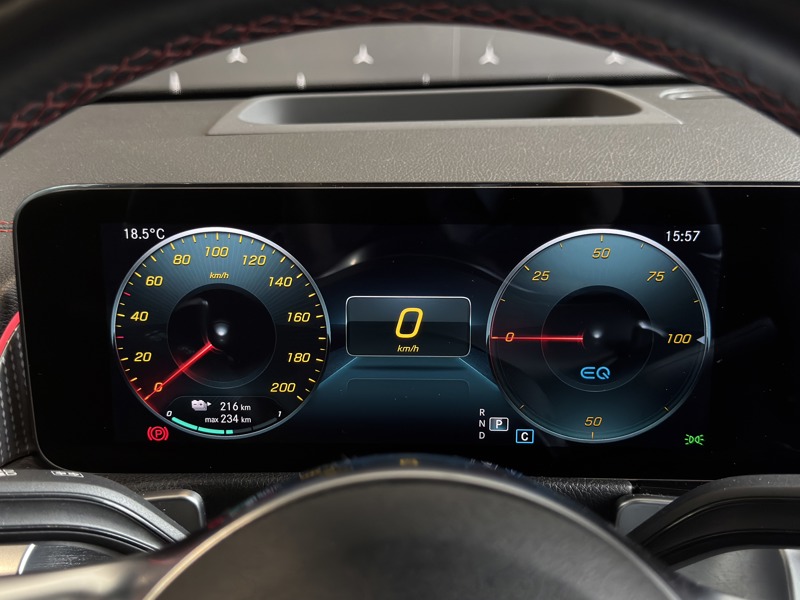 Image Mercedes-Benz EQB 350 4MATIC AMG Line  