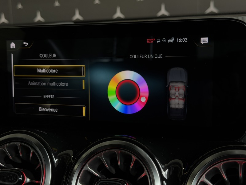 Image Mercedes-Benz EQB 350 4MATIC AMG Line  