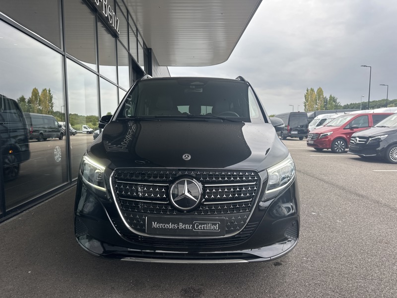 Image Mercedes-Benz CLASSE V V 300 d AVANTGARDE Extra long 69900€HT AVANTGARDE 