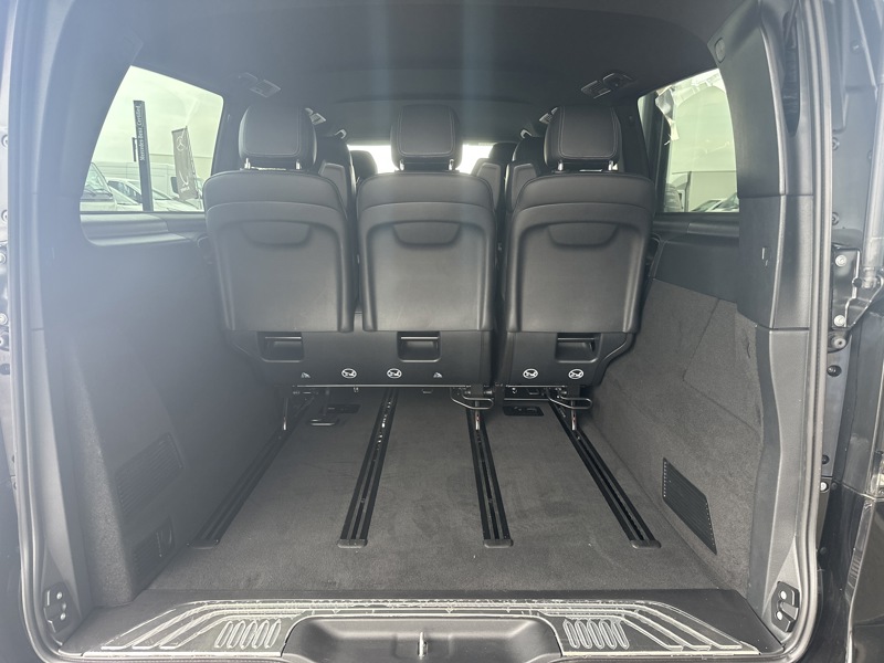 Image Mercedes-Benz CLASSE V V 300 d AVANTGARDE Extra long 69900€HT AVANTGARDE 