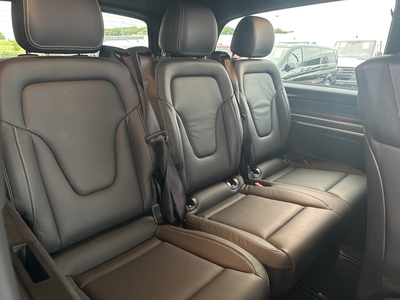 Image Mercedes-Benz CLASSE V V 300 d AVANTGARDE Extra long 69900€HT AVANTGARDE 