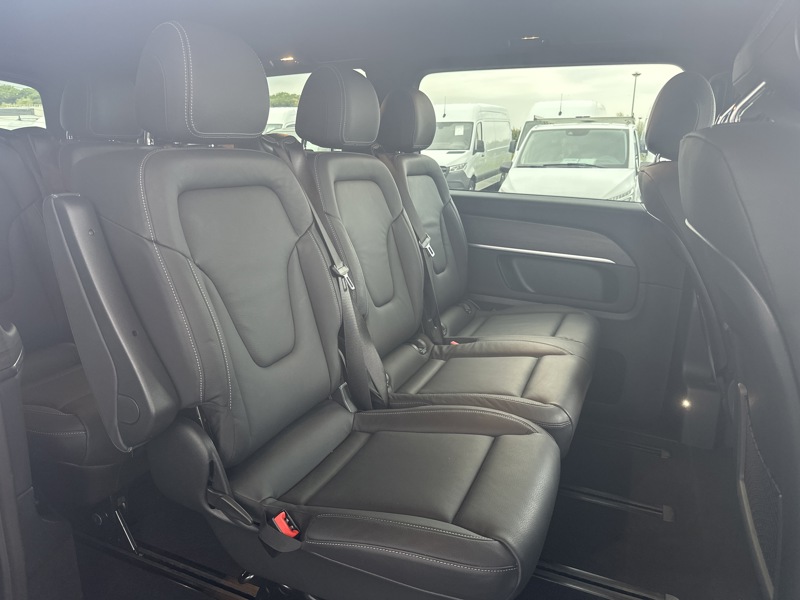 Image Mercedes-Benz CLASSE V V 300 d AVANTGARDE Extra long 69900€HT AVANTGARDE 