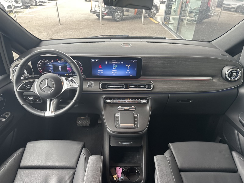 Image Mercedes-Benz CLASSE V V 300 d AVANTGARDE Extra long 69900€HT AVANTGARDE 