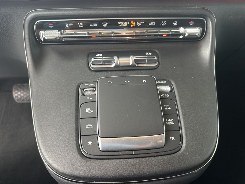 Image Mercedes-Benz CLASSE V V 300 d AVANTGARDE Extra long 69900€HT AVANTGARDE 