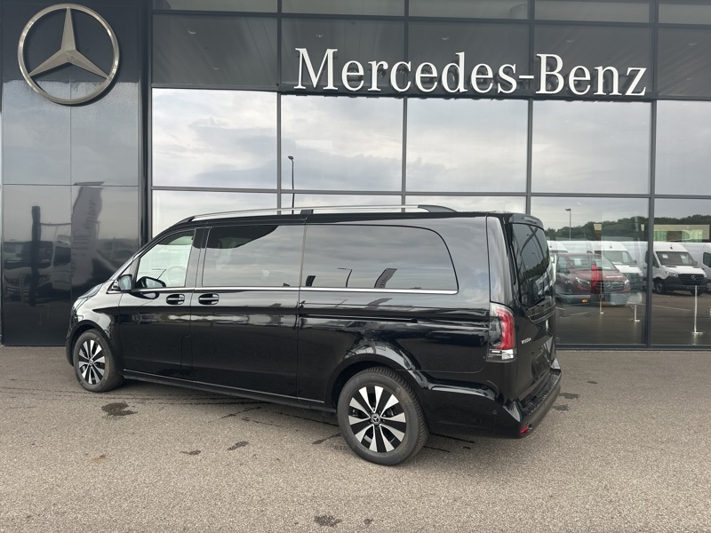 Image Mercedes-Benz CLASSE V V 300 d AVANTGARDE Extra long 69900€HT AVANTGARDE 