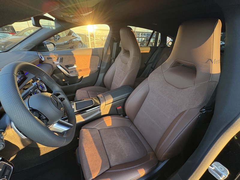 Image Mercedes-Benz CLA SHOOTING BRAKE 200 d AMG Line 