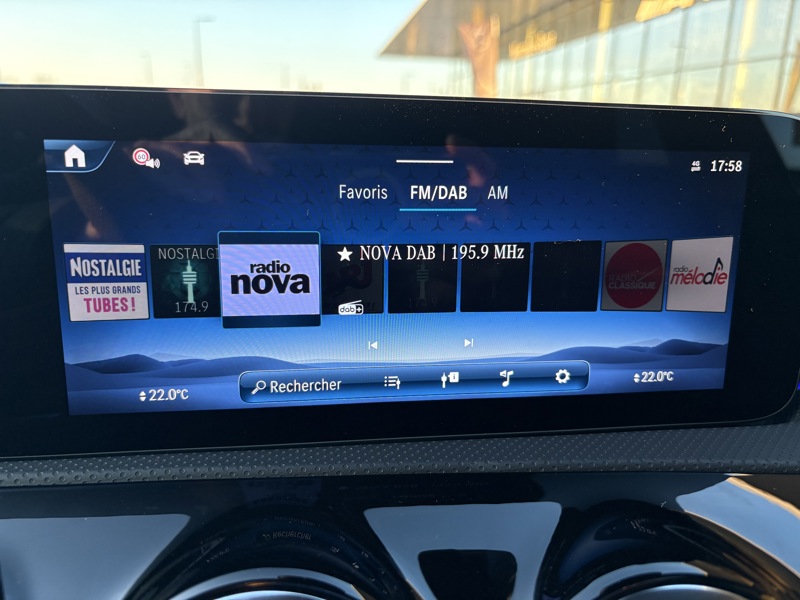 Image Mercedes-Benz CLA SHOOTING BRAKE 200 d AMG Line 