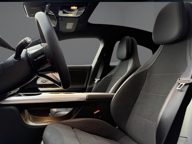 Image Mercedes-Benz CLA COUPÉ 250+ avec technologie EQ Limited Edition  