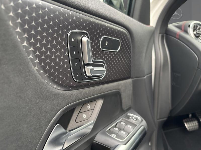 Image Mercedes-Benz EQA 250+  