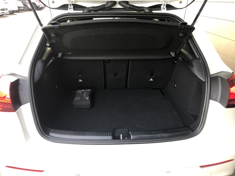 Image Mercedes-Benz CLASSE A 180 AMG Line AMG Line 1770 Classe A 180 AMG Line