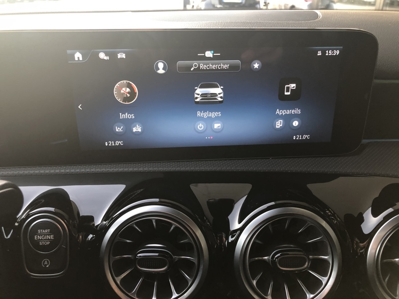 Image Mercedes-Benz CLASSE A 180 AMG Line AMG Line 1770 Classe A 180 AMG Line