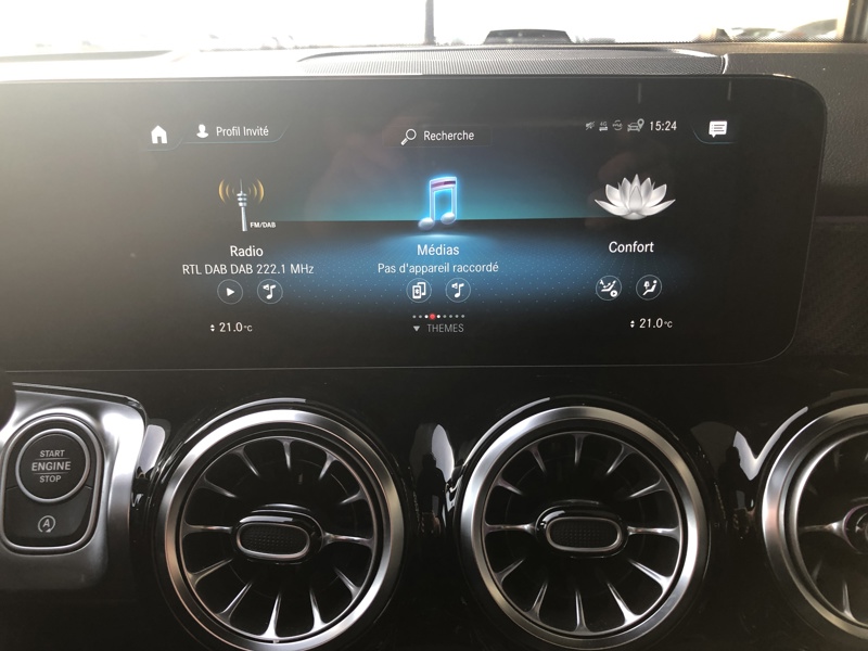 Image Mercedes-Benz GLB 200 d AMG Line AMG Line 