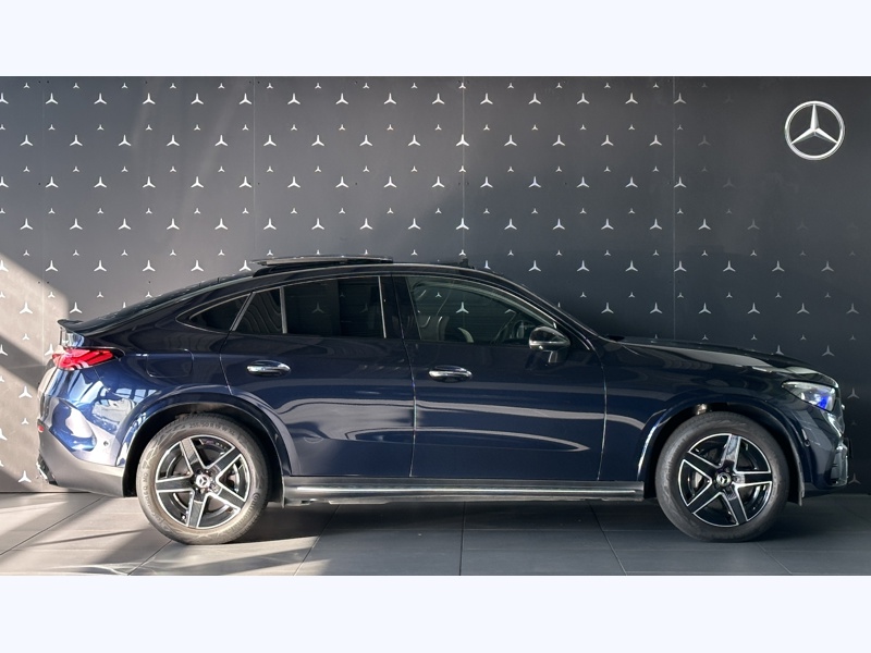 Image Mercedes-Benz GLC COUPÉ GLC 300 e Hybrid EQ 4MATIC Coupé AMG Line  