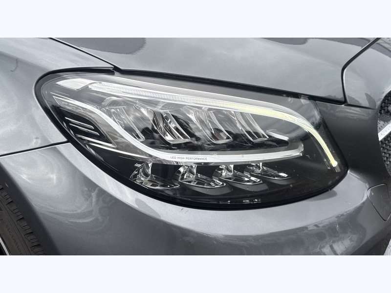 Image Mercedes-Benz CLASSE C COUPÉ Classe C 220 d Coupé AMG Line  